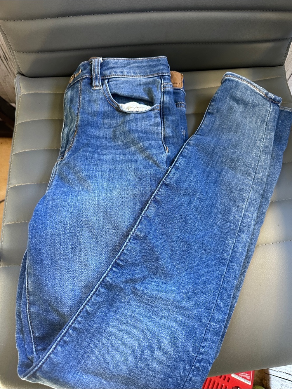 AE- jeans size 4